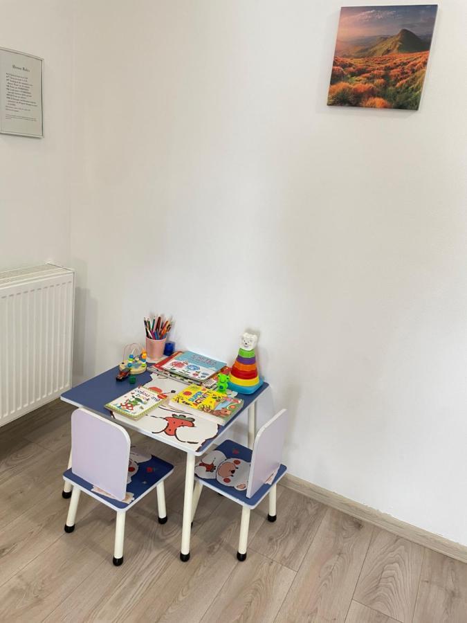 Roxi's Apartament *